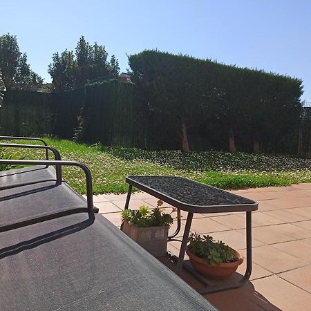Bajo Con Jardin Privado Apartman Santender Kültér fotó